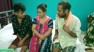 Triple Sexसिर्फ आंड दबाकर ही बीवी ने लंड से मलाई निकाल दी! वीडियो