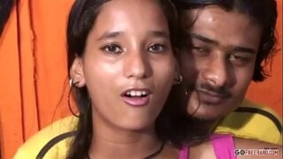 Xxxx Video Mp4भोजपुरी चाची लंड चुसाई और चुदाई की हिंदी ब्लू फिल्म वीडियो